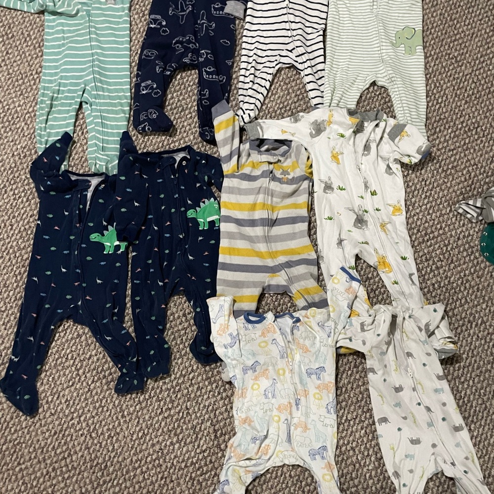 10 footed zipper pajamas 9M